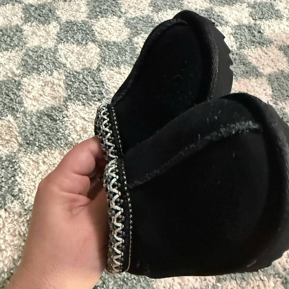 UGG Toddler Unisex Tasman Slippers Wool Blend Trendy Black Size 6